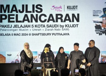 MOHD Khairuddin Salim melancarkan Jelajah 5 Kota Saudi sempena Perasmian Pejabat Cawangan KUJDT Putrajaya. - UTUSAN/FAIZ ALIF ZUBIR