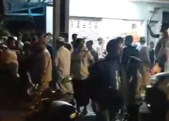 KERATAN video pergaduhan di Pasar Borong Kuala Lumpur akibat perselisihan faham membabitkan warga asing.