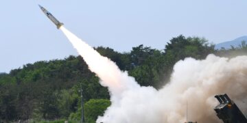 This handout photo taken on May 25, 2022 and provided by the South Korean Defence Ministry in Seoul shows a US Army Tactical Missile System (ATACMS) firing a missile from an undisclosed location on South Korea's east coast during a live-fire exercise aimed to counter North Koreas missile test. North Korea fired a volley of missiles early on May 25, including a suspected intercontinental ballistic missile, just hours after US President Joe Biden left Asia after a trip overshadowed by Pyongyang's sabre-rattling. (Photo by Handout / South Korean Defence Ministry / AFP) / ---- EDITORS NOTE ----- RESTRICTED TO EDITORIAL USE - MANDATORY CREDIT "AFP PHOTO / South Korean Defence Ministry" - NO MARKETING NO ADVERTISING CAMPAIGNS - DISTRIBUTED AS A SERVICE TO CLIENTS