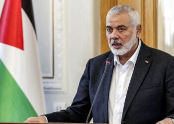 ISMAIL Haniyeh kehilangan anak dan cucunya, serta beberapa orang warga Gaza dalam serangan terbaharu. – AFP