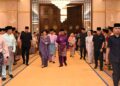 SULTAN Sallehuddin Sultan Badlishah dan Sultanah Maliha Tengku Ariff berangkat ke Majlis Sambutan Hari Raya Aidilfitri Sultan Kedah dan Keluarga Diraja di Istana Anak Bukit, Alor Setar.