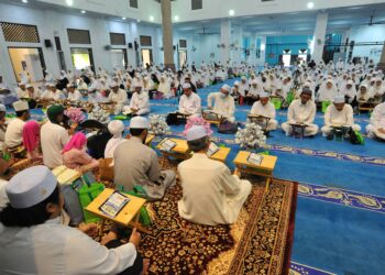 BANYAK cara dan kaedah untuk menghidupkan
suasana di malam terakhir Ramadan.