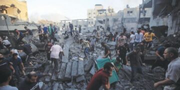 TENTERA Israel terus melakukan pembunuhan beramai-ramai di Gaza. – AFP