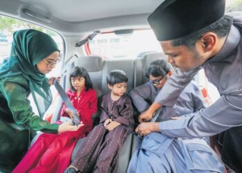 AMALAN memakai tali pinggang kaledar  sangat penting untuk menghalang pemandu dan penumpang daripada tercampak keluar dari kenderaan akibat brek mengejut.