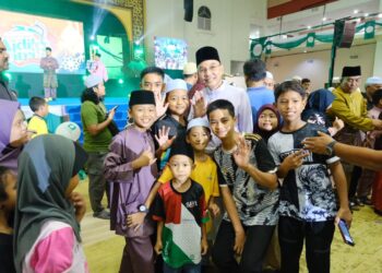 MOHD. Shukri Ramli pada pada Majlis Rumah Terbuka Aidilfitri Pas Pusat di Dewan 2020, Kangar, Perlis hari ini.-UTUSAN/AHMAD ADIB AKHYAR AMINARRASHID