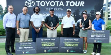 GALVEN Green (tengah) muncul juara Jelajah Toyota yang berlangsung di Glenmarie Golf and Country Club, hari ini.
