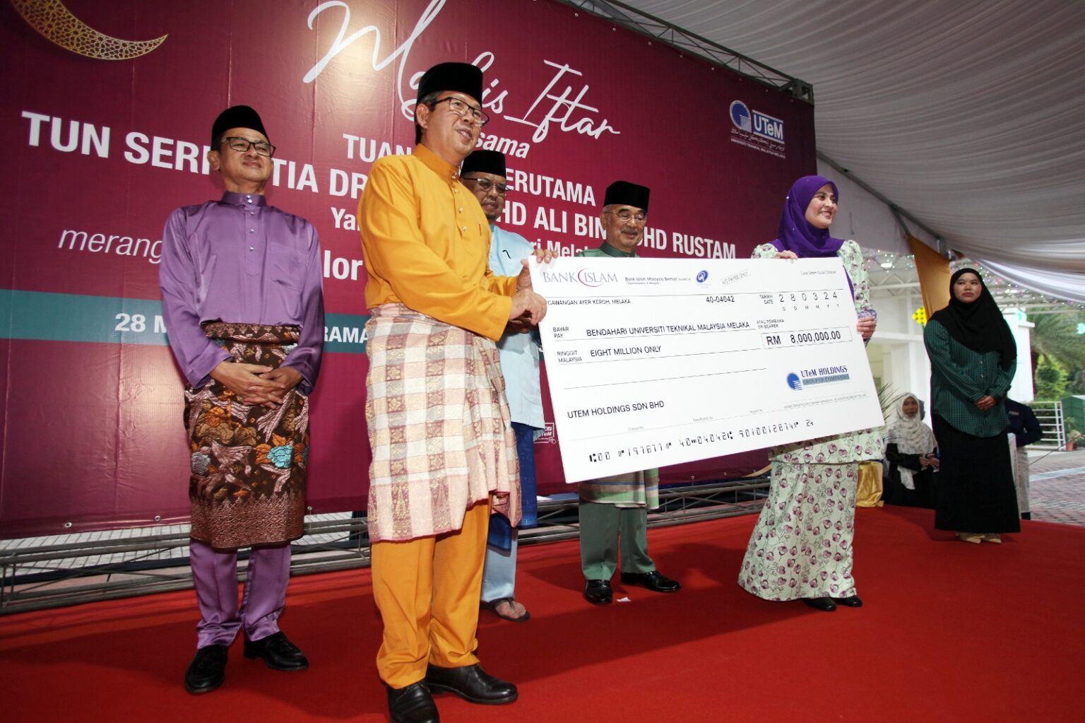 UTeM Holdings serah RM8 juta dividen
