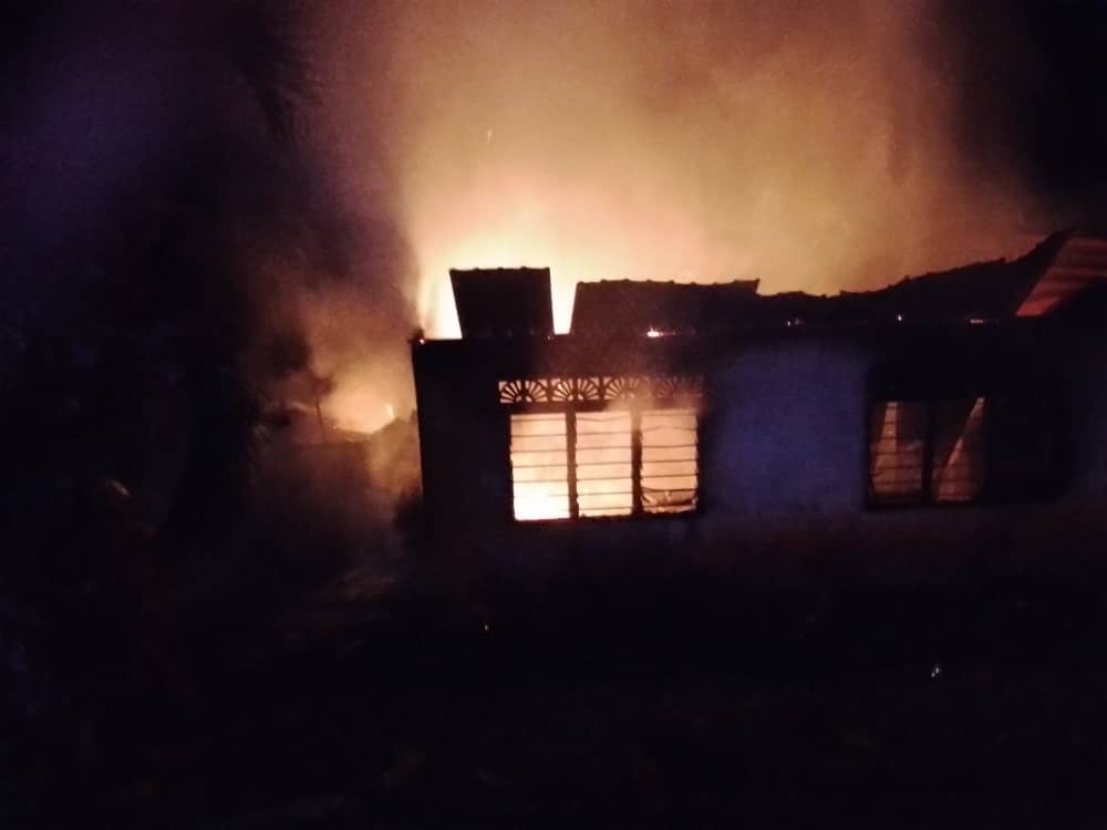 Rumah peneroka Felda Tanjung Jengka 20 terbakar ketika keluarga balik Perak