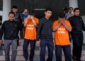 KEDUA-dua tertuduh direman sehingga 21 April ini selepas dihadapkan ke Mahkamah Majistret, Ayer Keroh, Melaka untuk permohonan reman. - UTUSAN/SYAFEEQ AHMAD