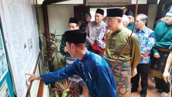 RM100,000 baik pulih Villa Sentosa di Kampung Morten