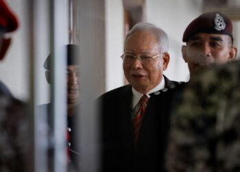 NAJIB Tun Razak telah diberikan peluang untuk memberikan sebarang penjelasan berhubung dakwaan penglibatannya berkaitan penyelewengan dana  1Malaysia Development Berhad (1MDB).