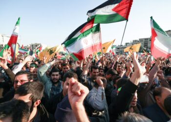 KONFLIK Iran-Israel di Asia Barat dijangka tidak berpanjangan. - AFP