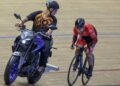 JAGUH basikal trek negara, Datuk Azizulhasni Awang menjalani latihan di Velodrom Nasional Nilai di Nilai, Negeri Sembilan semalam sebagai persiapan untuk beraksi di pentas Sukan Olimpik Paris 2024. GAMBAR - AMIR KHALID