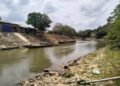 OPERASI pengkalan haram di Sungai Golok dekat Rantau Panjang, Kelantan ditutup hari ini.-UTUSAN/ROHANA ISMAIL.