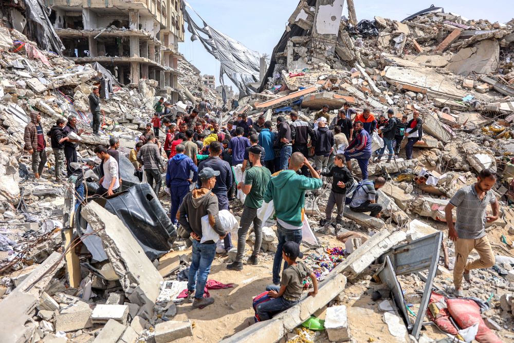 37 juta tan serpihan runtuhan gaza, belasan tahun dibersihkan