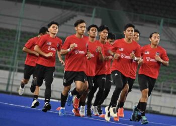 SARJIT Singh akan memuktamadkan skuad hoki lelaki kebangsaan kepada 18 pemain selepas perlawanan persahabatan menentang New Zealand di Ipoh pada 1 Mei ini. - KONFEDERASI HOKI MALAYSIA