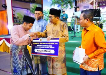 Adik Mohamad Tahamim Sidek merupakan antara penerima biasiswa di bawah tajaan Yayasan LTAT-IIUM Ummatic Scholarship.