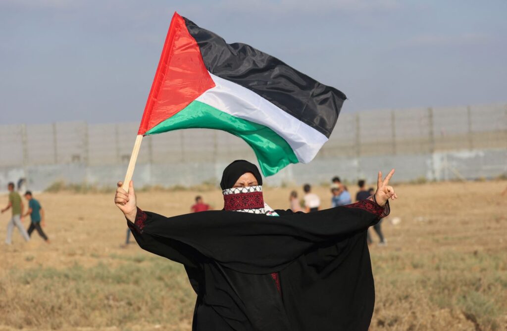 Warga Palestin rayu tentera Islam bertindak