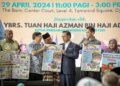 AZMAN Adnan ketika Majlis Pra Pelancaran Pesta Buku Antarabangsa Kuala Lumpur Kali Ke-41 di Cyberjaya. - UTUSAN/FAIZ ALIF ZUBIR