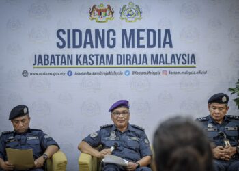 RIBUAN Abdullah ketika sidang akhbar JKDM di Putrajaya. - UTUSAN/FAIZ ALIF ZUBIR
