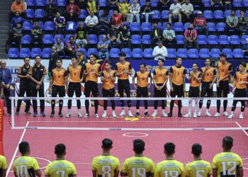 Rakyat Thailand tidak dapat menerima pasukan kebangsaannya tewas dalam acara beregu dan regu kepada Malaysia pada final Piala Dunia SepakTakraw 2024. - UTUSAN/AMIR KHALID
