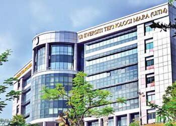 UiTM bukanlah satu-satunya institut pengajian tinggi awam (IPTA) di Malaysia sebaliknya terdapat lebih 20 institusi  yang boleh dimasuki oleh pelajar bukan bumiputera. – GAMBAR UiTM