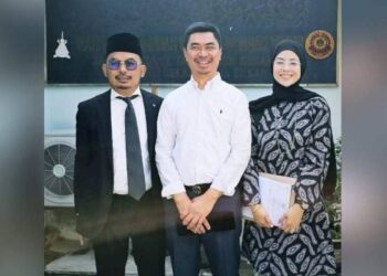 Nurulhidayah Ahmad Zahid bersama suami disahkan oleh kerajaan Malaysia.