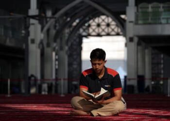 TIDAK salah meraikan hari raya sebulan tetapi jangan diabaikan ibadah yang dilakukan sepanjang Ramadan.