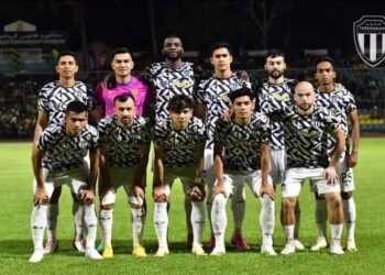 Masalah kecederaan serta insiden menimpa Akhyar Rashid merumitkan persiapan Terengganu FC (TFC) menjelang kunjungan Perak bagi aksi pembuka tirai Liga Super 2024/25, malam ini. - IHSAN TFC