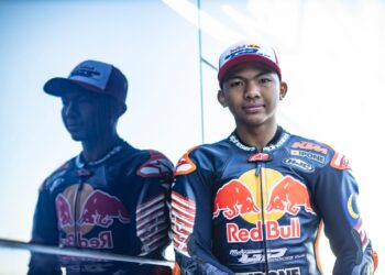 MUHAMMAD Hakim Danish memburu keputusan podium pada pusingan kedua Red Bull MotoGP Rookies Cup di Litar Le Mans, Perancis, hujung minggu ini. - Ihsan ZK Racing