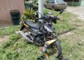 KEADAAN motosikal mangsa yang terlibat dalam kemalangan membabitkan dua kenderaan di Jalan Padang Kerbau, Durian Tunggal, Melaka.