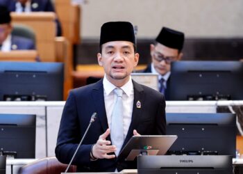 ONN HAFIZ Ghazi menjawab soalan dalam Sidang DUN Johor di Kota Iskandar, Iskandar Puteri.