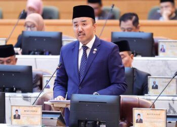 MOHD. JAFNI Md. Shukor menjawab soalan pada Sidang DUN Johor di Kota Iskandar, Iskandar Puteri.