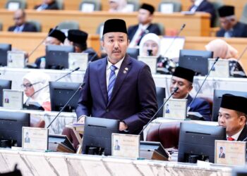 MOHD. JAFNI Md. Shukor menjawab soalan dalam Sidang DUN Johor di Kota Iskandar, Iskandar Puteri.