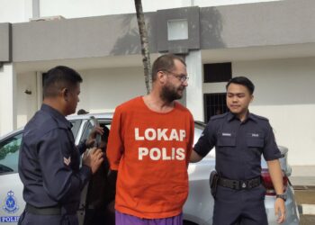 DAVID Matthew Frahm dipenjara tiga bulan dan denda selepas mengaku bersalah atas pertuduhan memiliki bahan pornografi kanak-kanak serta video lucah di Mahkamah Sesyen Langkawi.