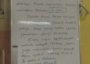 KELUHAN yang dipaparkan pada papan putih di Klinik Pakar Pembedahan di sebuah Hospital Berpakar di Kedah.