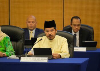 DATUK Seri Mohd. Uzir Mahidin