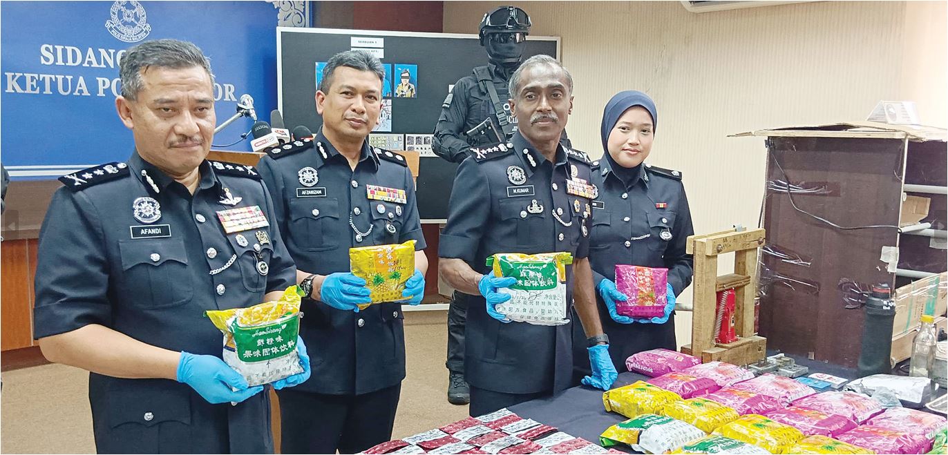 Nenek 75 tahun jadi tokan dadah