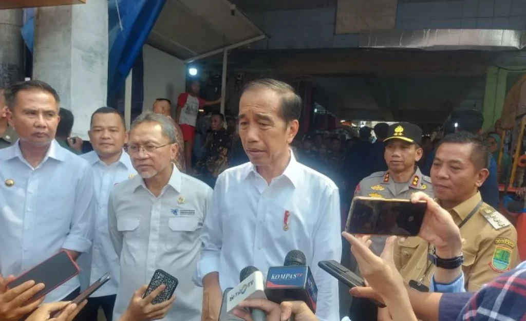 Indonesia pasang pam perigi ke sawah padi akibat kemarau Indonesia pasang pam perigi ke sawah padi akibat kemarau