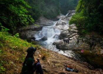 GAMBAR HIASAN