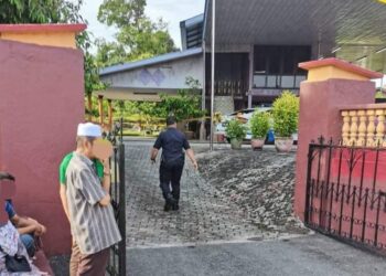 SEORANG lelaki OKU yang diikat kaki dan tangan serta disumbat mulutnya dengan kain maut dalam satu rompakan awal pagi tadi di Kamoung Guar Perahu, Bukit Mertajam, Pulau Pinang