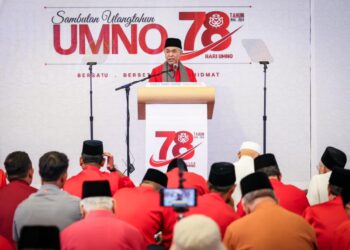 PRESIDEN UMNO, Datuk Seri Dr. Ahmad Zahidi Ketika berucap pada Majlis Sambutan Ulangtahun UMNO ke-78 di Pusat Dagangan Dunia Kuala Lumpur di sini hari ini. - UTUSAN/IQBAL ROSLI