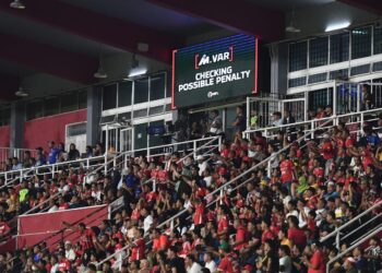 PAPAN markah baharu yang dipasang bagi menggantikan kemudahan sedia ada selepas mengalami kerosakan di Stadium Sultan Muhammad IV, Kota Bharu, Kelantan-IHSAN GAWANG.MY (SHAZLI SHAMSUDIN)