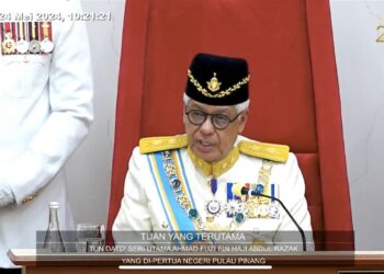 AHMAD Fuzi Abdul Razak ketika majlis perasmian Sidang DUN Pulau Pinang di George Town, Pulau Pinang hari ini