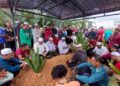 JENAZAH Nor Zamri Latiff selamat dikebumikan kira-kira pukul 7 malam di tanah perkuburan Islam bersebelahan Masjid Jamek Sungai Acheh, Nibong Tebal, Pulau Pinang