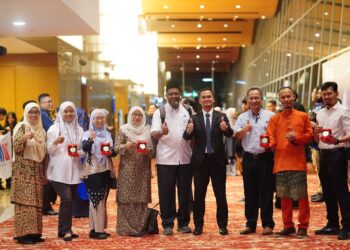 Penyelidik  SIRIM Berhad yang memenangi pingat dalam ITEX 2024 di ibu negara  baru-baru ini