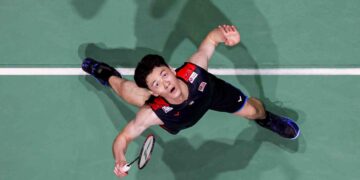 Lee Zii Jia menjadi wakil tunggal meneruskan acara perseorangan selepas memastikan kedudukannya ke suku akhir Kejohanan Badminton Malaysia Masters 2024, hari ini. - UTUSAN/SHIDDIEQIIN ZON