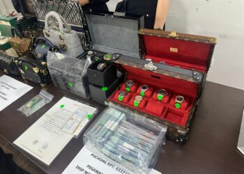 ANTARA barangan dan kenderaan mewah dirampas hasil kegiatan pengubahan wang haram sindiket pelaburan penipuan Forex ditumpaskan polis di ibu negara baru-baru ini