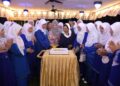 TUANKU Dr Hajah Lailatul Shahreen Akashah Khalil (lima dari kanan) berkenan meraikan delegasi Pertubuhan Perkumpulan Perempuan Negeri Kelantan dalam Majlis Santapan Malam di sebuah restoran di Kuala Perlis, Perlis. -UTUSAN