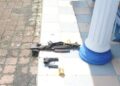 SENJATA yang digunakan suspek untuk menembak anggota polis dalam kejadian di Balai Polis Ulu Tiram Johor Bahru. - UTUSAN/RAJA JAAFAR ALI